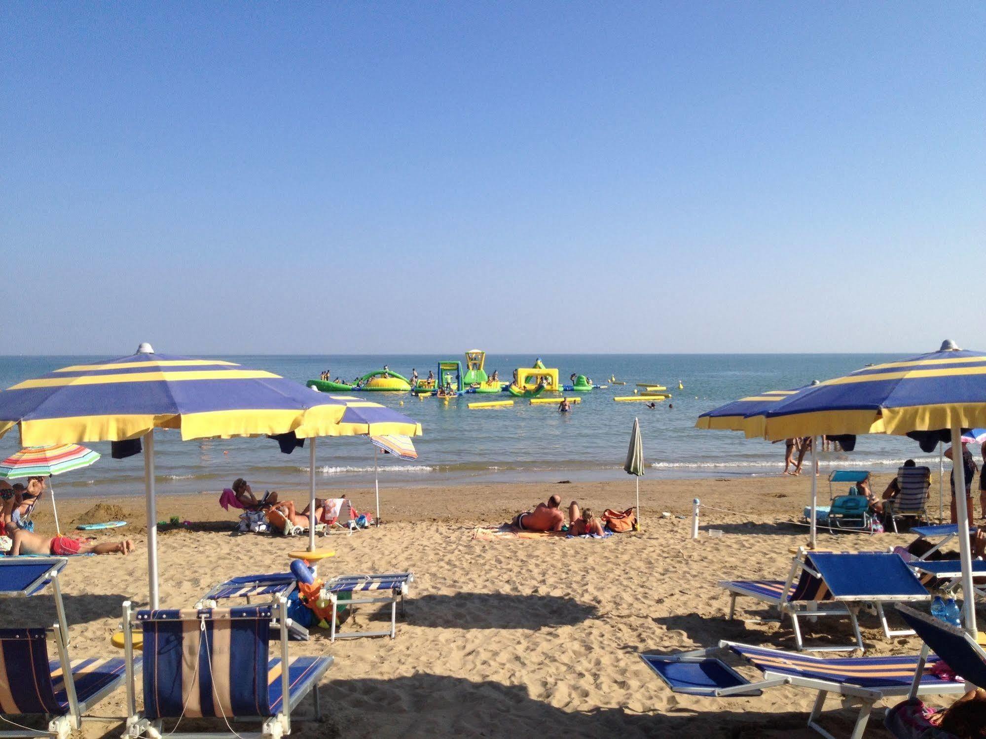 Camping Village Malibu Beach Лидо ди Йезоло Екстериор снимка