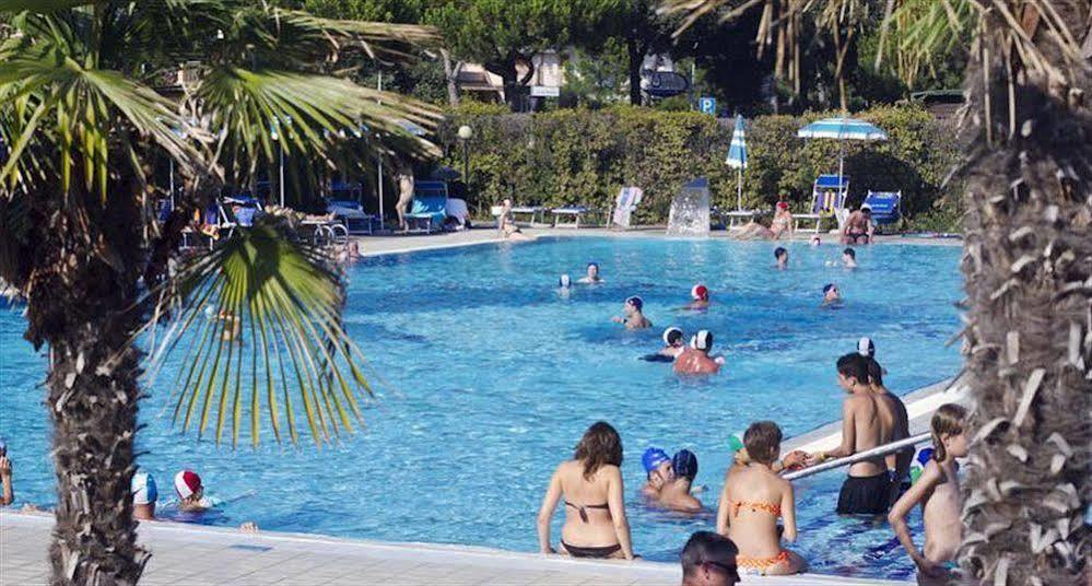 Camping Village Malibu Beach Лидо ди Йезоло Екстериор снимка